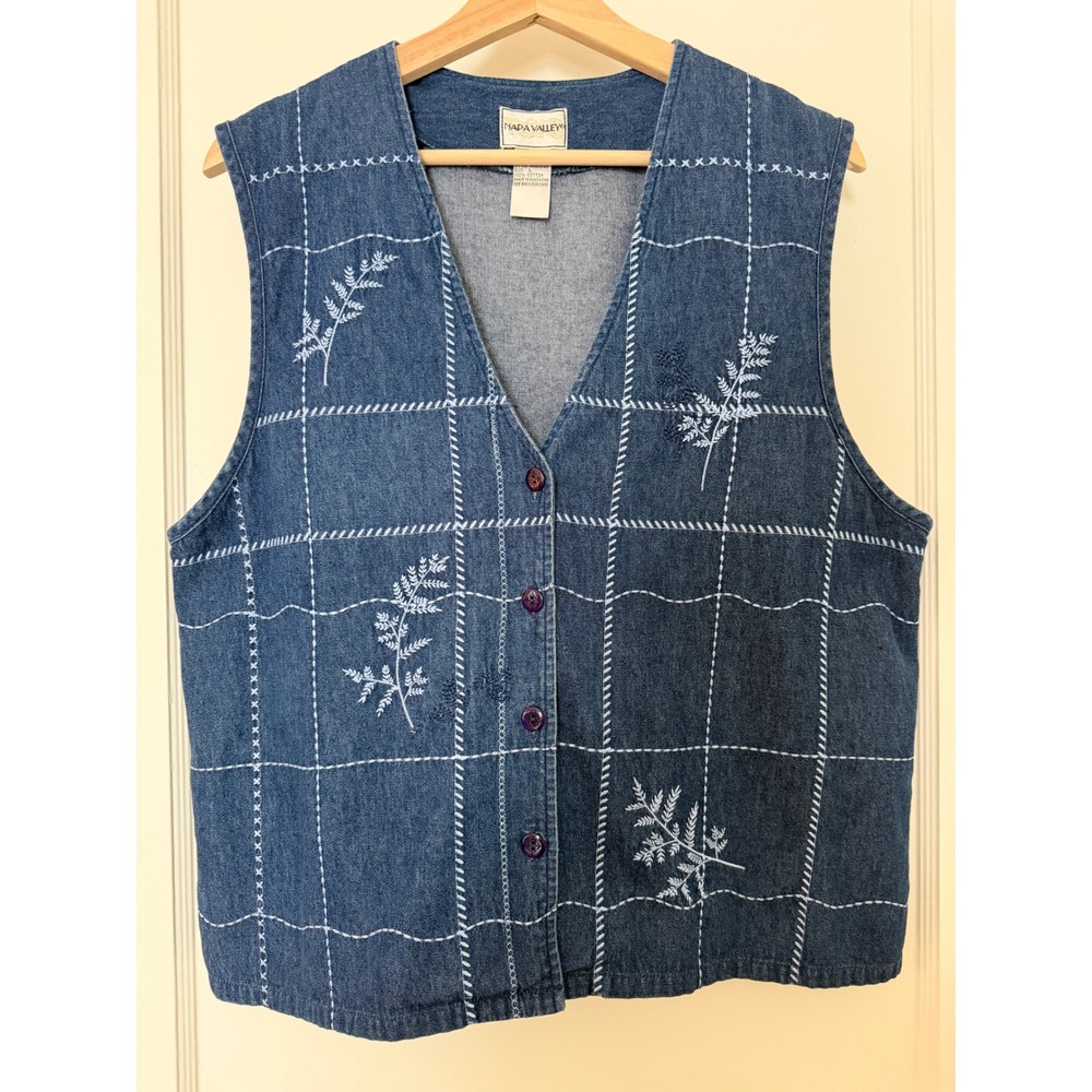 Vintage Denim Vest Blue Embroidered Floral Cotton Sz Large Cottage Boho Cowgirl